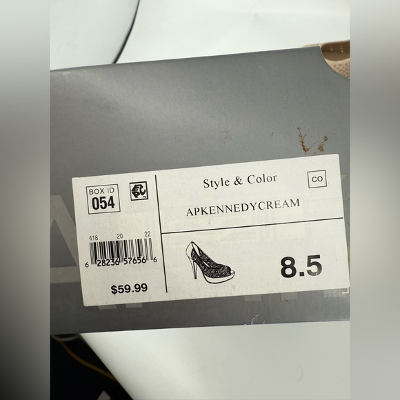 Apt. 9 Tan Laser-Cut Apkennedy Cream Platform Heels - Picture 7 of 8